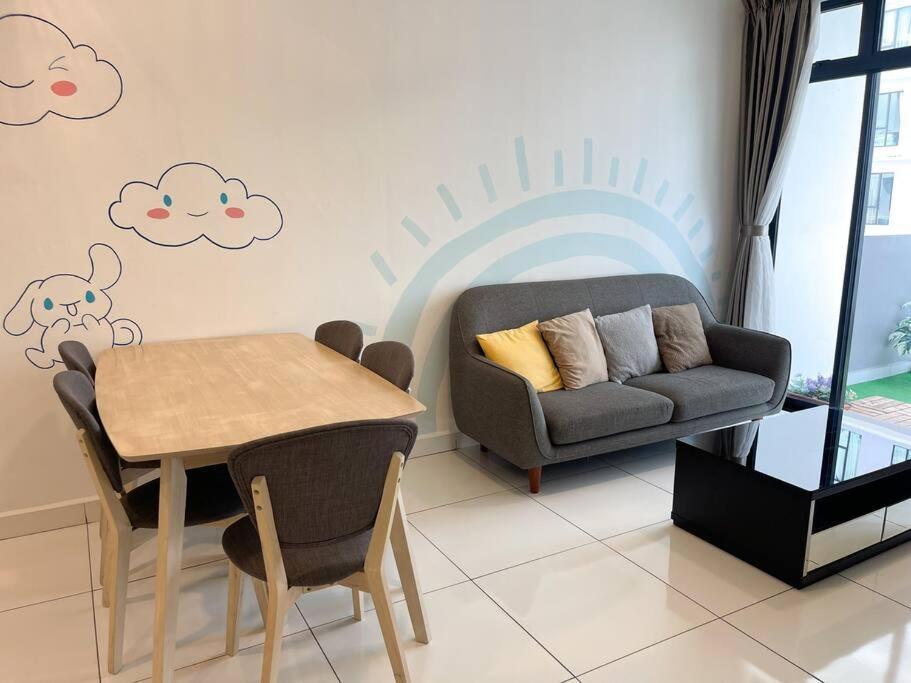 Apartment 1610 The Platino 5min To Paradigm Sutera Johor Bahru