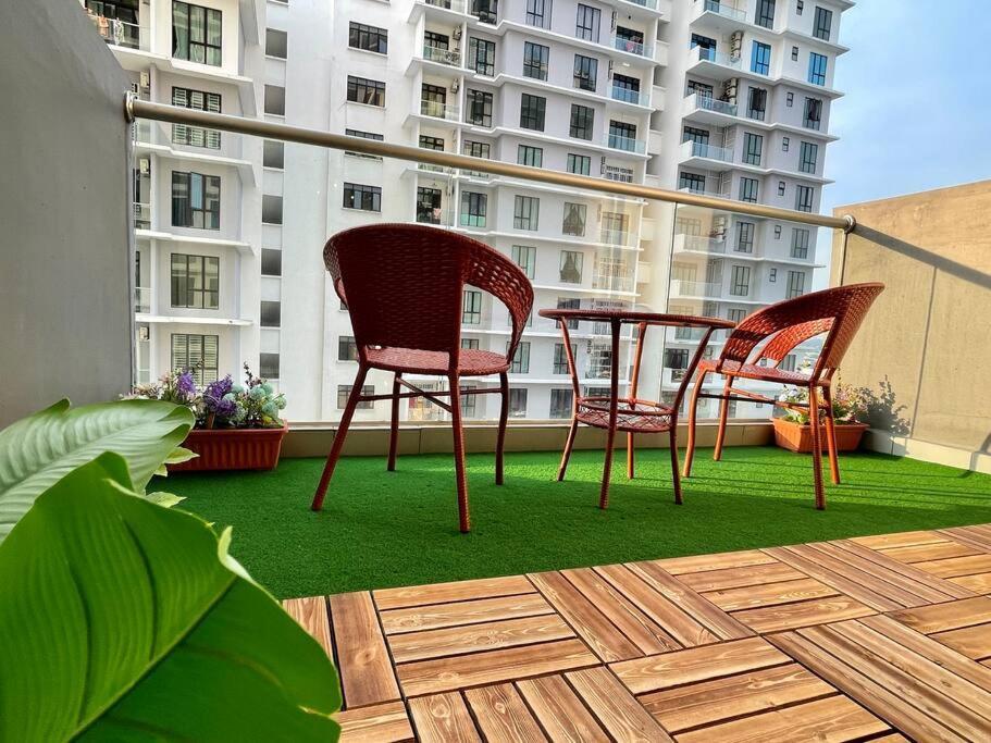 1610 The Platino 5min To Paradigm Sutera Apartment