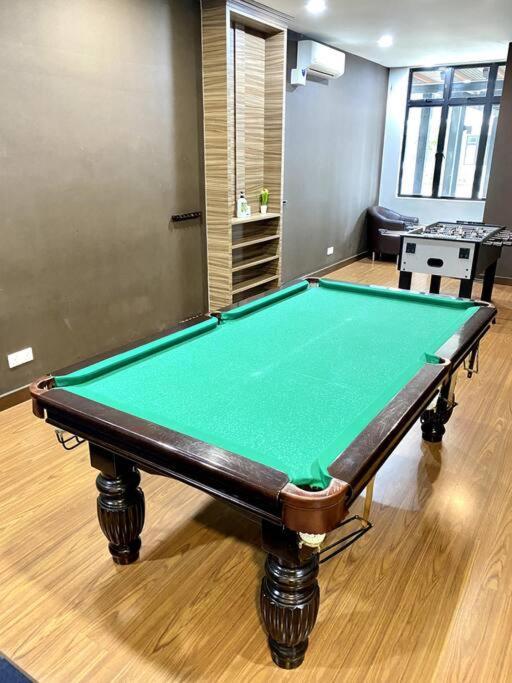 Apartment 1610 The Platino 5min To Paradigm Sutera *